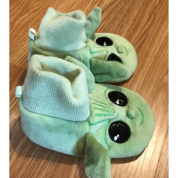 Baby Yoda Plush Slippers Toddler Boys/Girls Size 5-6 Lucasfilm Ltd. - Picture 5 of 8